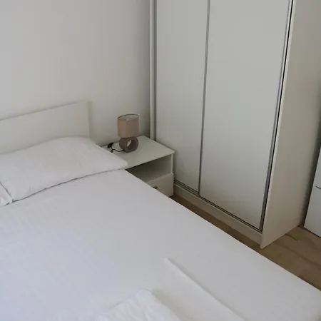 Mam Mali Apartment *