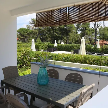 Mam Mali Apartment