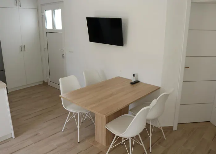 Mam Mali Apartment