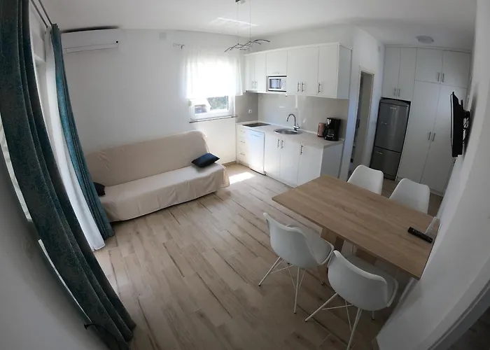 Apartament Mam Mali