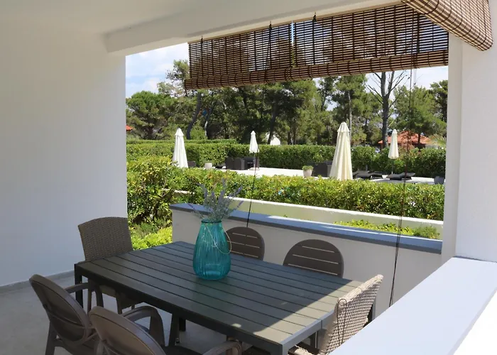 Mam Mali Apartment